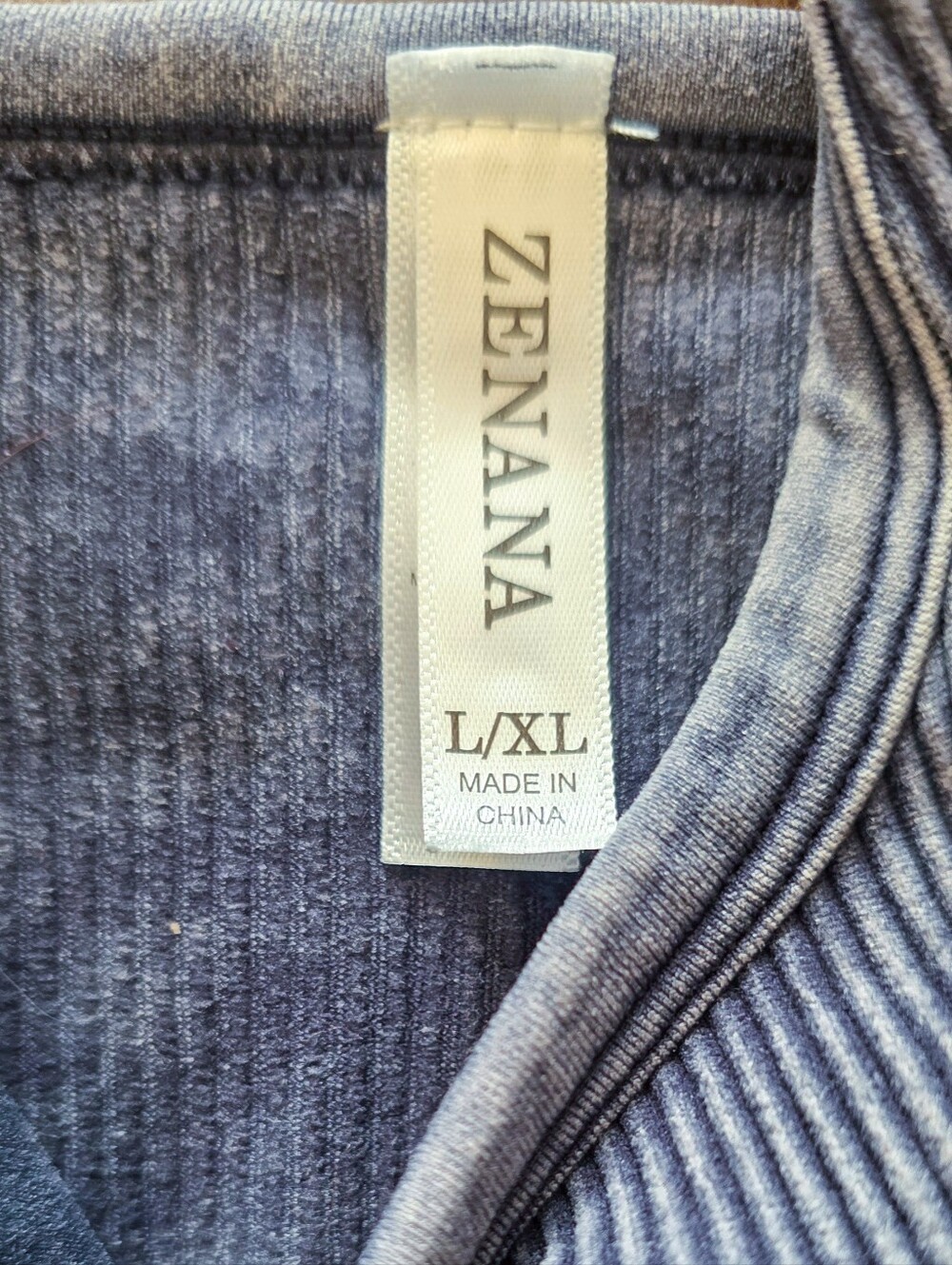 Gray Ribbed Crop Tank Top - Picture 3 of 3